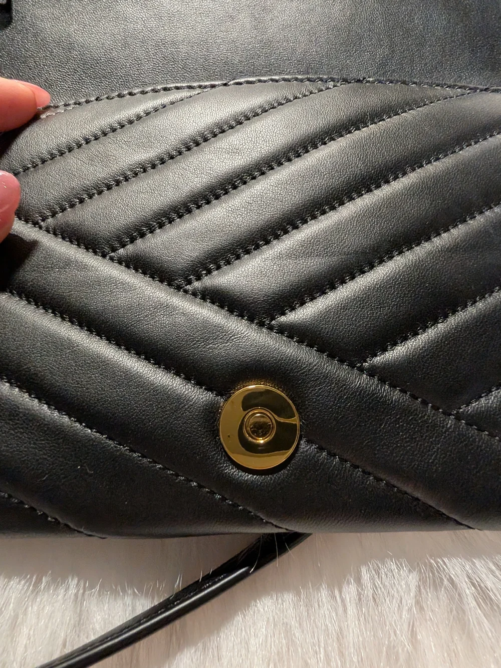 Tory Burch Black Quilted Leather Shoulder Bag - Picture 9 of 12